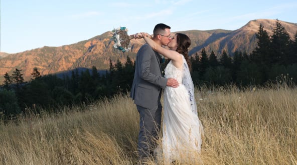 Asheley & Ben wedding at Skamania Lodge, Stevenson, WA