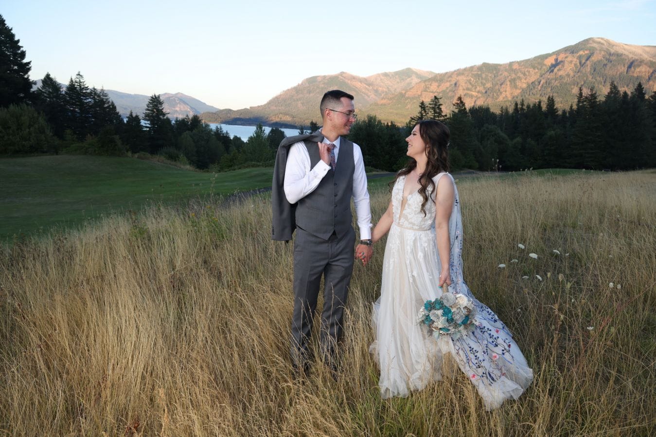 Asheley & Ben wedding at Skamania Lodge, Stevenson, WA — photo 14