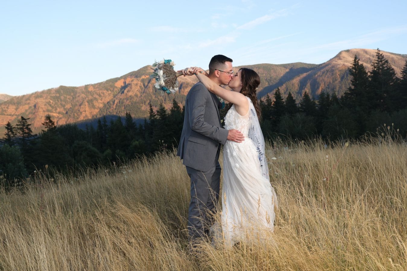 Asheley & Ben wedding at Skamania Lodge, Stevenson, WA — photo 10