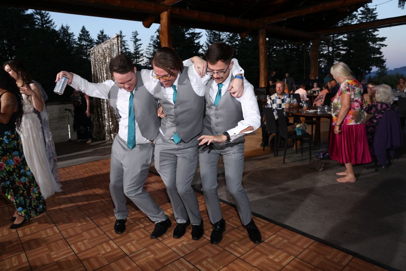 Asheley & Ben wedding at Skamania Lodge, Stevenson, WA — photo 39