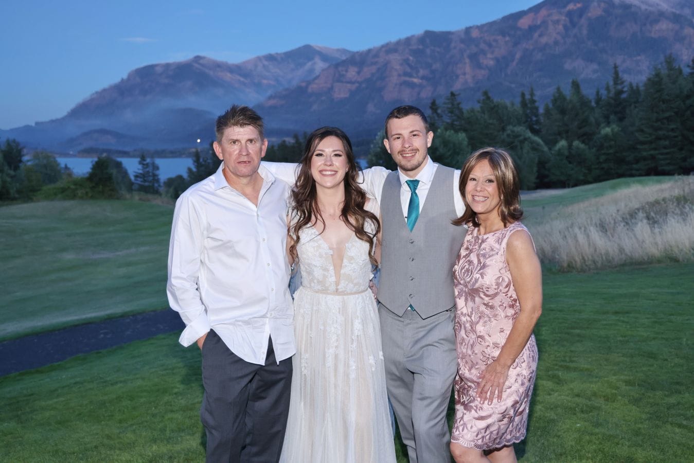 Asheley & Ben wedding at Skamania Lodge, Stevenson, WA — photo 34