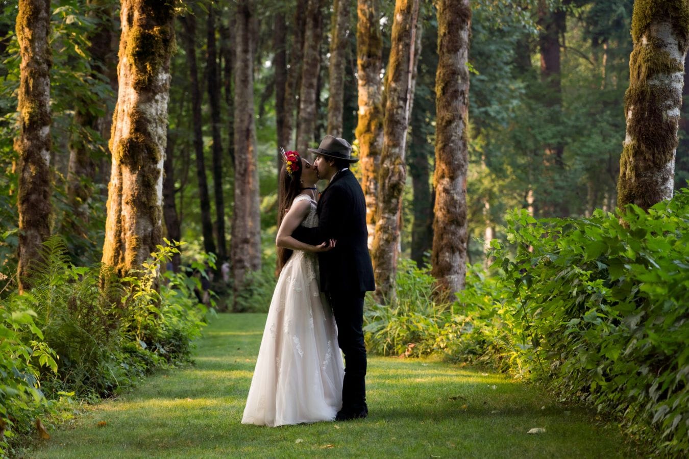 Katie & Royeric wedding at Bridal Veil Lakes, The Gorge, OR — photo 41