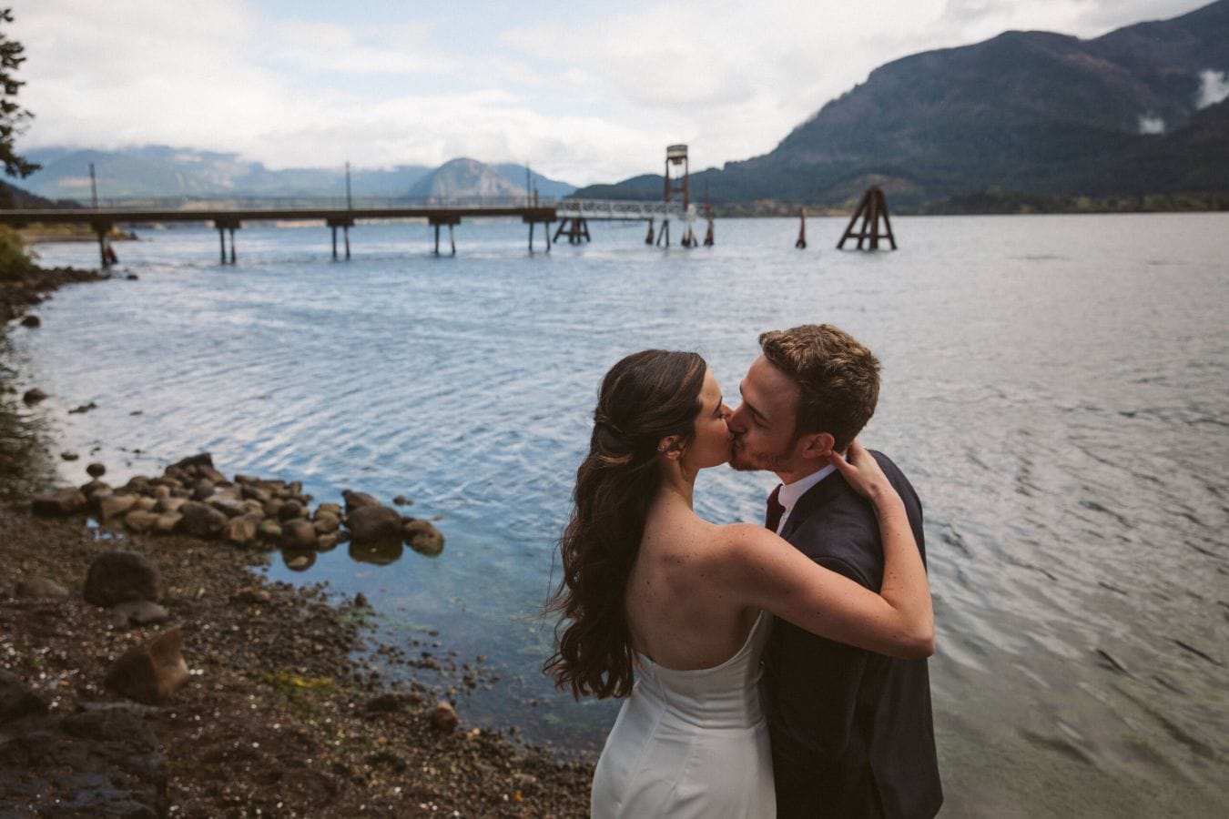 Madison & Tyler wedding at Skamania Lodge, Stevenson, WA — photo 49