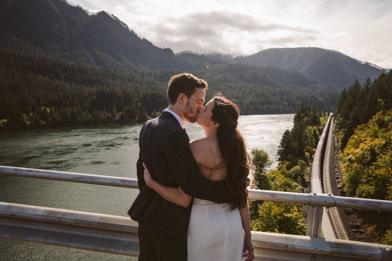 Madison & Tyler wedding at Skamania Lodge, Stevenson, WA — photo 17