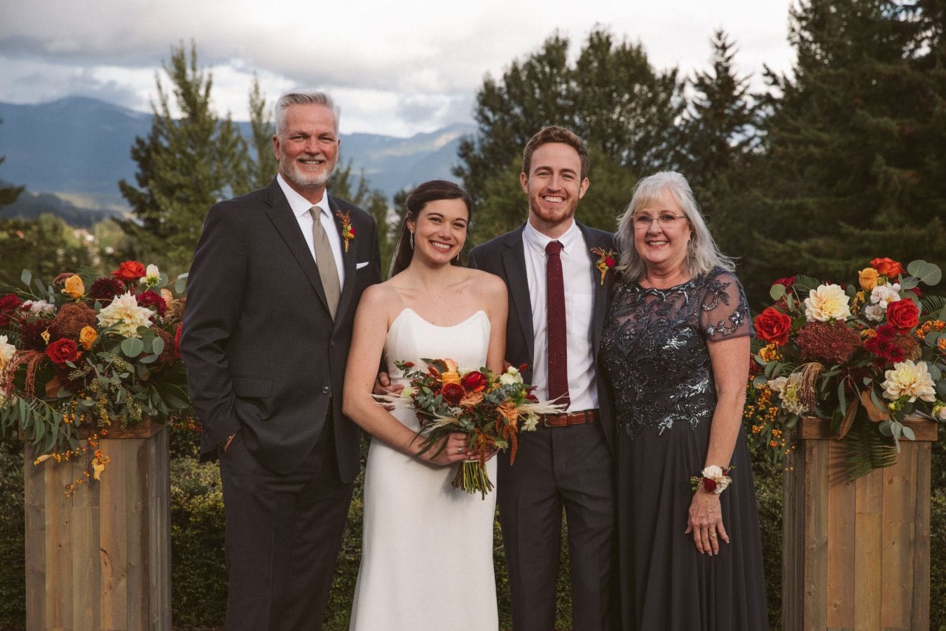 Madison & Tyler wedding at Skamania Lodge, Stevenson, WA — photo 91