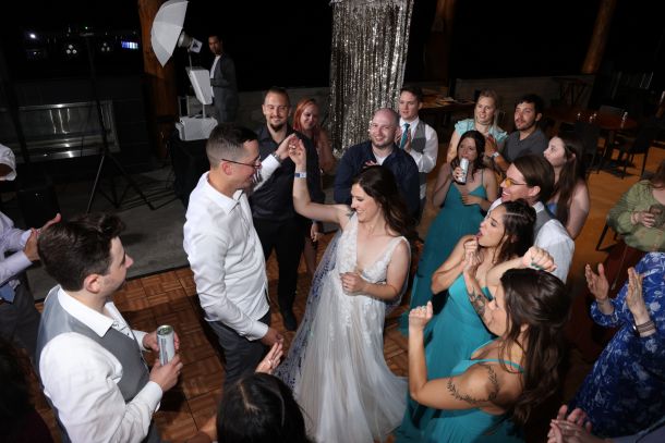 Asheley and Ben Wedding: Turville Photography